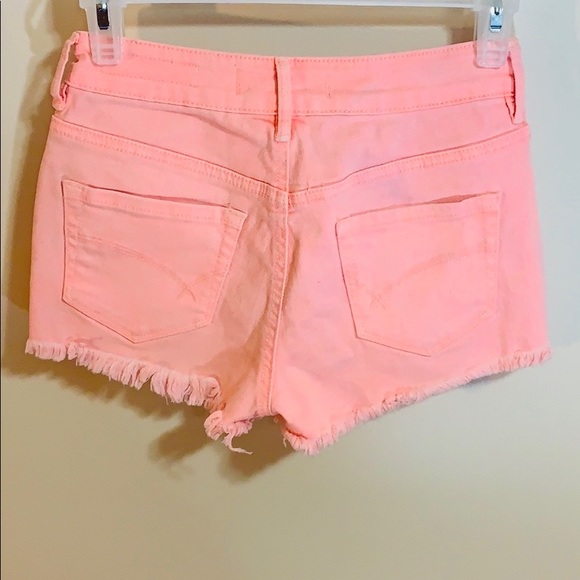 Bullhead | Salmon Pink Hipster Cut Off Shorts - Picture 3 of 5